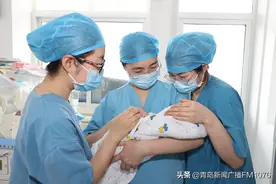 出生仅5天的垃圾桶弃婴体检一切正常，市立医院“临时妈妈们”温暖守护图片