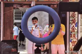 流量的狂欢：山东拉面哥已降温，蹭热度的三千主播降到30多人，他曾希望景区解决8人国企职工身份图片