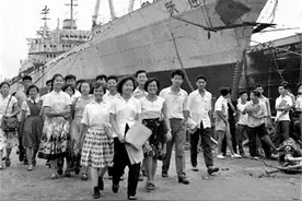 中国第一艘万吨货轮“跃进号”，出海次日意外沉没，真相是什么？图片
