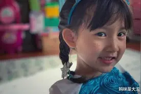 黄磊后悔生下三胎儿子，因父子年龄差距大！高龄育儿要做好这4点图片