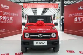 曾经辉煌的越野车企，如今沦落到给别人贴牌山寨老头乐图片