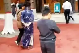 杜新枝隐瞒生育史：持93年准生证产92年姚策，为郭威办95年出生证图片