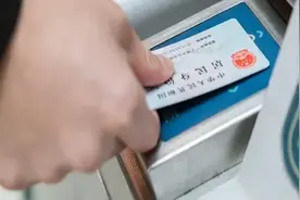 你们警察抓个骗子有这么难吗？图片
