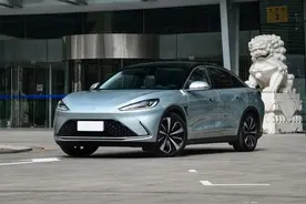 继比亚迪汉EV后，国产再添猛将阿尔法S，续航708公里，奔驰着急了图片