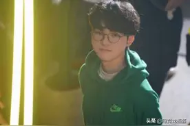 T1教练组大变革，Faker通宵排位至凌晨6点，选手集体改ID表达不满图片