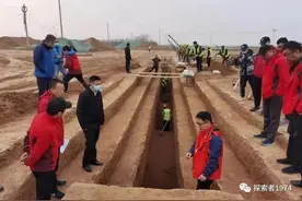 西安咸阳国际机场工地惊现3500余座古墓 不敢动工了图片