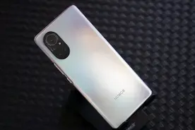 盘点目前市面上最不适合买的手机图片