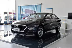 更大空间的合资家轿，自动挡耐用自吸高配低价，带你看现代名图图片