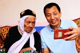 大写的自豪！中国第一寿星：今天，我135岁啦图片