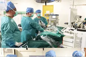 【帮扶成效】肾结石走小通道——经皮肾镜碎石取石术图片