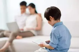 为啥孩子都跟妈妈的“娘家人”更亲？背后原因令宝爸无法反驳图片