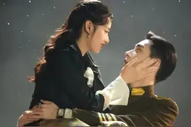 粉红冒泡！5个明星的恋情同时曝光图片