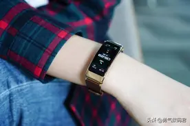 华为B6手环：不止商务，更是时尚生活工作小助手图片