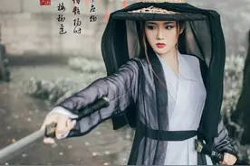 小说：小伙捡到奇异魔兽蛋，竟领悟十二系魔法元素，成最强魔法师图片