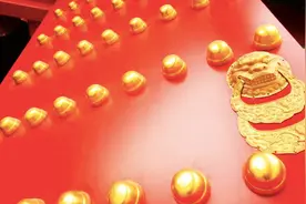 揭秘：我国故宫大门上的圆钉子不让摸的原因，看完瞬间涨知识了视频封面