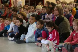 四岁孩子也会“春心萌动”：荷兰，从幼儿园开始的性教育图片