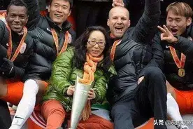 黑龙江女首富，移民后回国赚百亿，英国老公却嫌太富裕跟她离婚图片