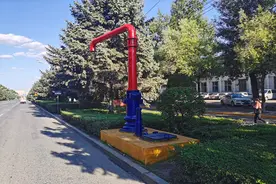 佳木斯市消防救援支队“涂装”维护上水鹤打通火场供水“生命线”图片