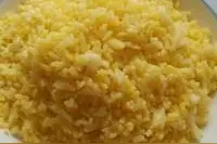 蛋炒饭，先炒蛋还是饭？都错！教你大厨做法，金黄焦香，颗粒分明图片