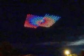 荆州吾悦广场盛大开业丨无人机编队高空同庆图片