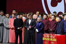 十年前跟随师哥退社，如今已成队长的烧饼，终于哭着说出原因图片