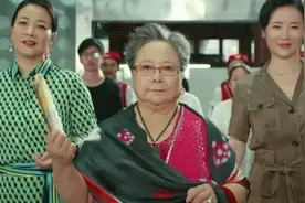 《假日暖洋洋》三位太太不简单：有章子怡班长，有国家一级演员图片