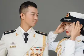 “浪花白”的爱情，太甜了图片