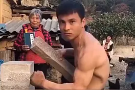 最近火爆外网的广东小伙寸拳击断花岗岩，是真功夫还是魔术表演？图片