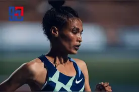 中国女子10000米「历史最快十强」图片