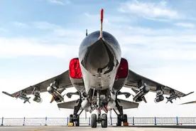 飞豹鲜为人知的往事，差点换装苏30MKK同款AL31F发动机图片