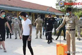 21名中国人被抓并强制隔离图片