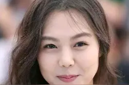 她是柏林影后，与大22岁导演上演婚外恋，成过街老鼠仍我行我素图片