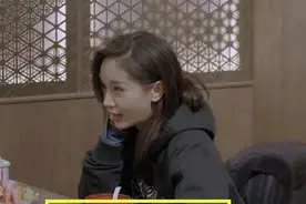王子文公开未婚生子，孩子他爹是谁呢？图片
