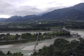 千年都江堰，沃野千里造就了天府之国，叹古人智慧观世界奇迹图片