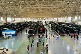 绿皮火车主题餐车来了！！图片