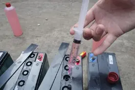 今天才知道，电动车的正确充电方法，很多人用错，难怪电池不耐用图片