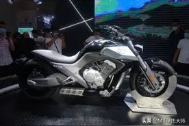 7月上市！国产四缸奔达700亮相：极速180km，售价4万多图片