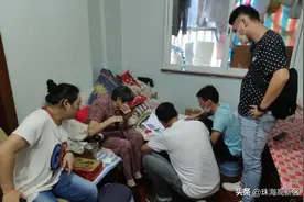 向幸福出发 | “上门”服务暖人心，银坑蚝场搬迁工作组积极作为推动搬迁工作有序开展图片