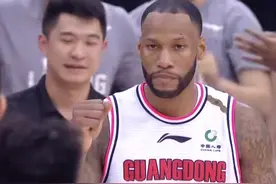 辽宁耻辱输广东！杨鸣被杜锋完爆，赛后歪嘴一笑：他才是罪魁祸首图片