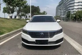 一样的动力，一样的车标。大众宝来为何销量干不过大众朗逸？图片