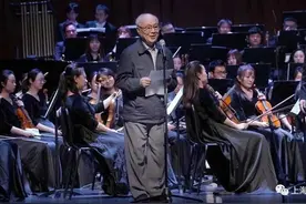 获颁“七一勋章”的作曲家他的歌特别在哪？听前奏就会跟着哼起来图片