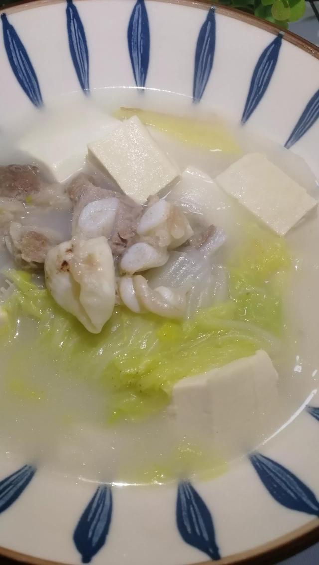 新鲜鱼鳔排骨炖汤的做法 2025年新鲜鱼鳔排骨炖汤的做法窍门