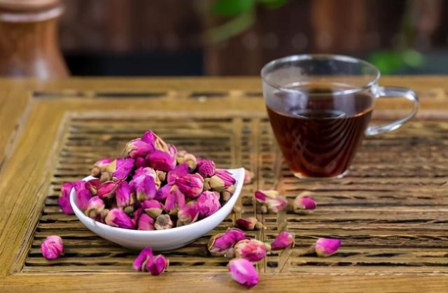 来月经可以喝花胶海参吗 2026年月经期可以喝花胶海参汤吗