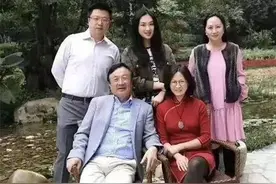 有种“同爸不同姓”叫任正非儿女：孩子3个姓，3种教育3种人生图片