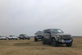 试驾全新路虎卫士110：征服极限全地形图片