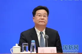 游钧任北京市委常委图片