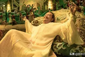 年轻气盛的李白在高官面前吹牛，被嘲讽后写诗反唇相讥，千古流传图片