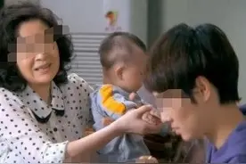 嫁出去的女儿泼出去的水，回到娘家遭白眼，才知道自己永远是客人图片