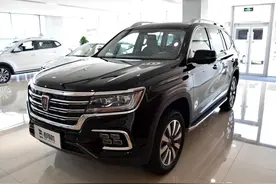 高级四驱，大尺寸高端SUV，配7座有大空间，实拍荣威RX8图片