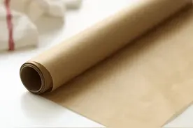 最常用的烘焙纸在高温下都会释放化学物质？烘焙纸到底安不安全？图片